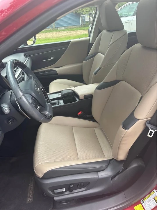 2019 Lexus ES 7th Gen - Image 7 of 14