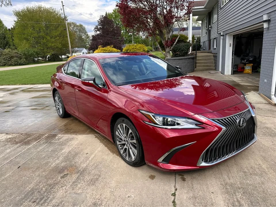 2019 Lexus ES 7th Gen - Image 5 of 14