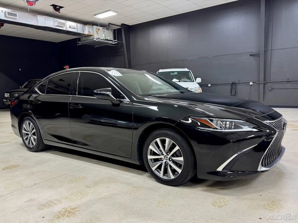 2019 Lexus ES 7th Gen - Image 7 of 12