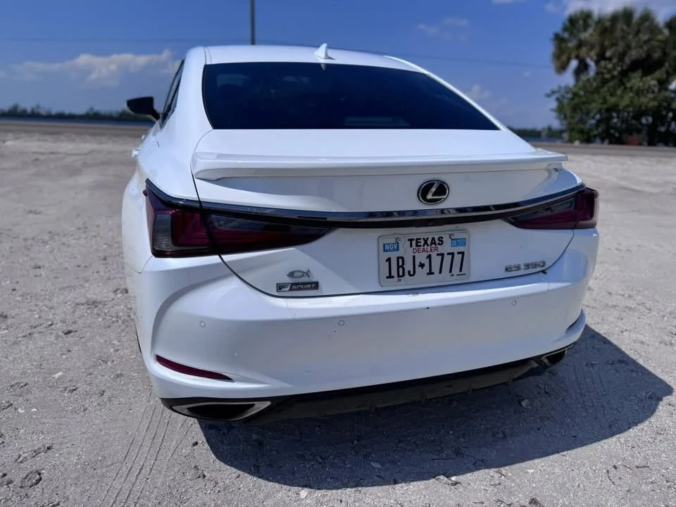 2019 Lexus ES 7th Gen - Image 3 of 7