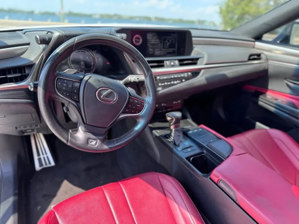 2019 Lexus ES 7th Gen - Image 4 of 7