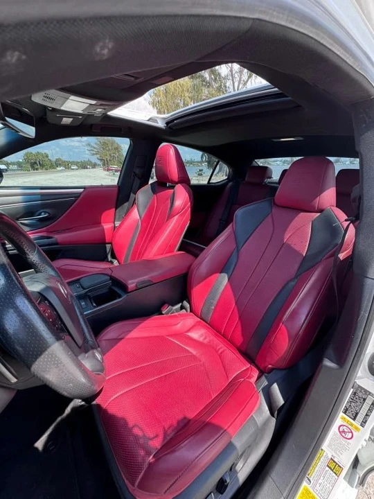 2019 Lexus ES 7th Gen - Image 5 of 7