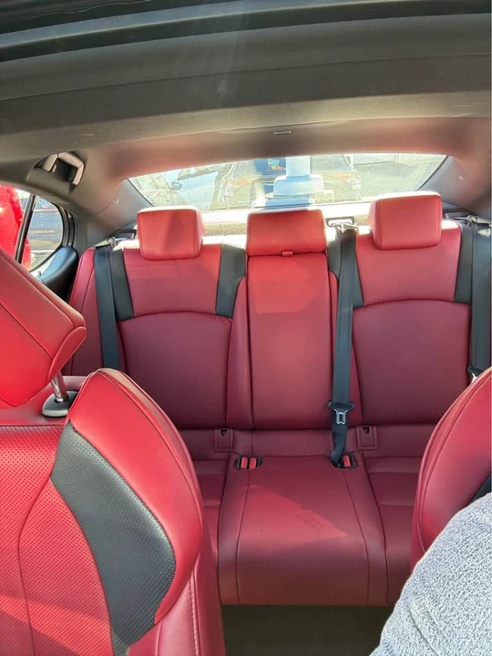 2019 Lexus ES 7th Gen - Image 11 of 13