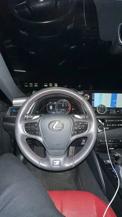 2019 Lexus ES 7th Gen - Image 6 of 10