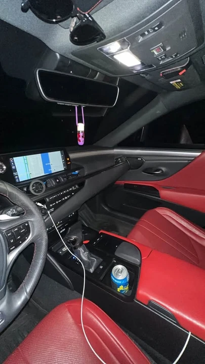 2019 Lexus ES 7th Gen - Image 7 of 10