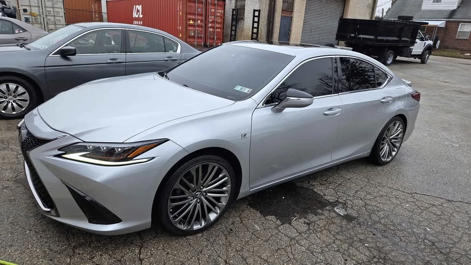 2019 Lexus ES 7th Gen - Image 3 of 3