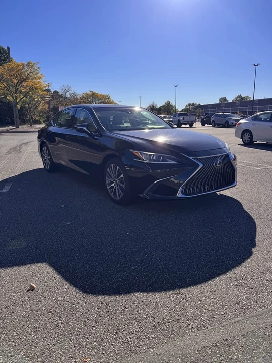 2019 Lexus ES 7th Gen - Image 5 of 14