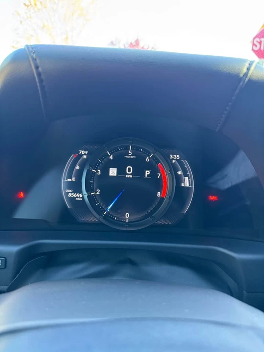 2019 Lexus ES 7th Gen - Image 9 of 12