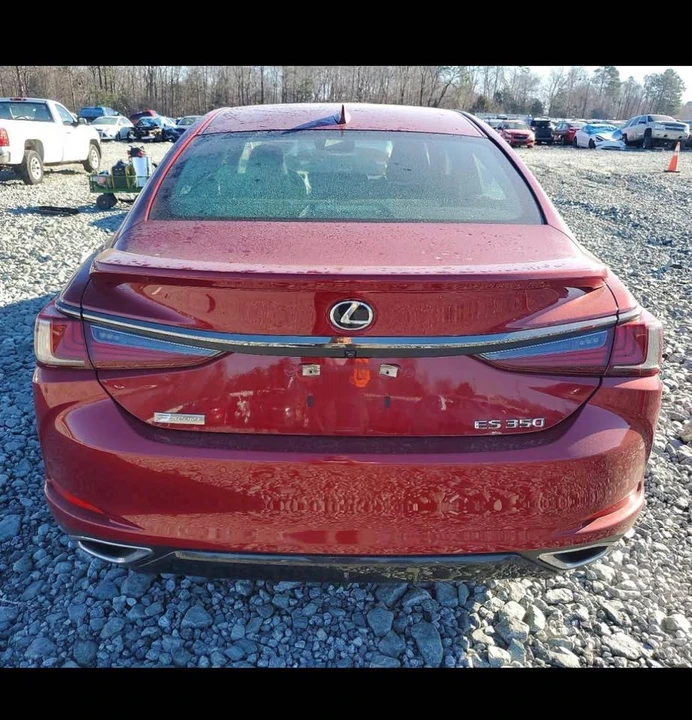 2019 Lexus ES 7th Gen - Image 8 of 8