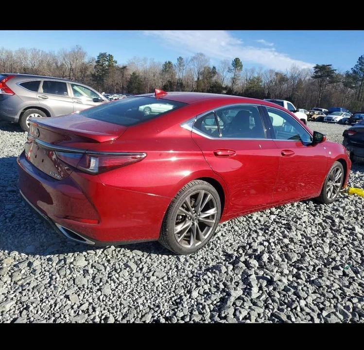 2019 Lexus ES 7th Gen - Image 4 of 8