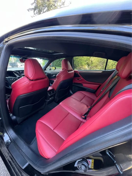 2019 Lexus ES 7th Gen - Image 8 of 12