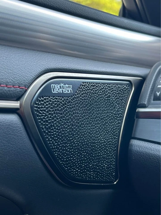 2019 Lexus ES 7th Gen - Image 11 of 12