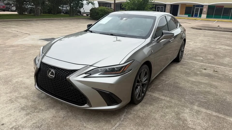 2019 Lexus ES 7th Gen - Image 7 of 20