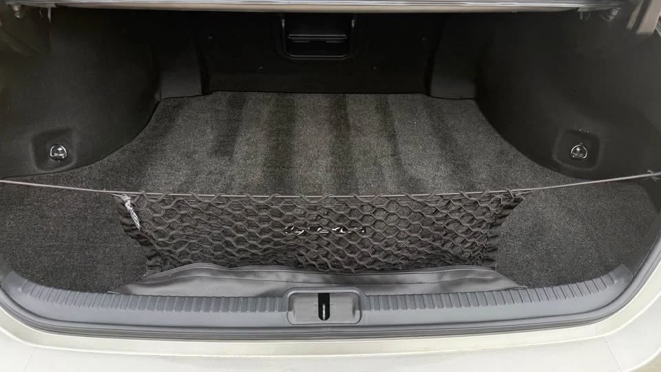 2019 Lexus ES 7th Gen - Image 11 of 20