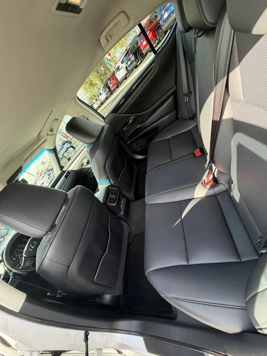 2019 Lexus ES 7th Gen - Image 7 of 8