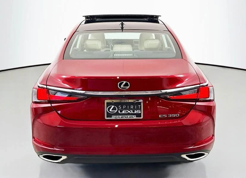 2019 Lexus ES 7th Gen - Image 4 of 10
