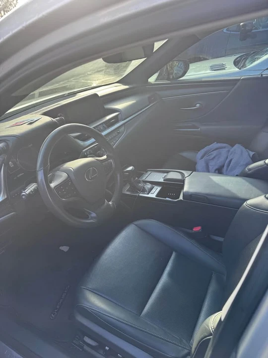 2019 Lexus ES 7th Gen - Image 5 of 5