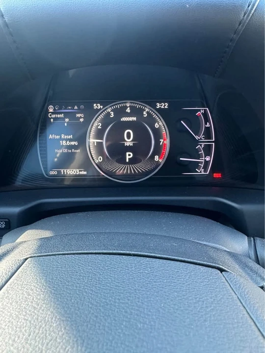 2019 Lexus ES 7th Gen - Image 8 of 13