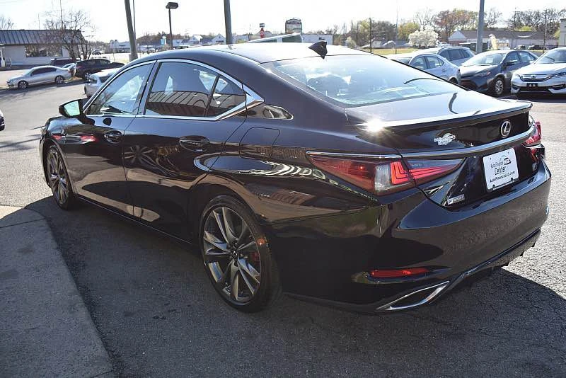2019 Lexus ES 7th Gen - Image 3 of 12