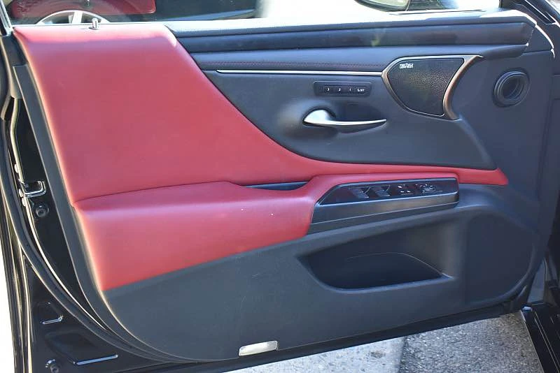 2019 Lexus ES 7th Gen - Image 7 of 12