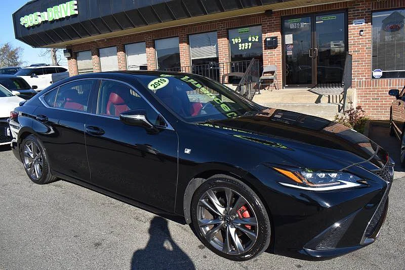 2019 Lexus ES 7th Gen - Image 2 of 12