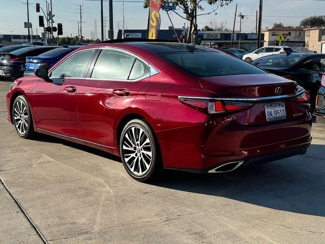 2019 Lexus ES 7th Gen - Image 5 of 19