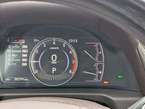 2019 Lexus ES 7th Gen - Image 10 of 21