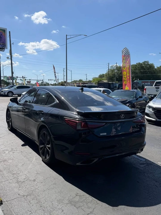 2019 Lexus ES 7th Gen - Image 6 of 13