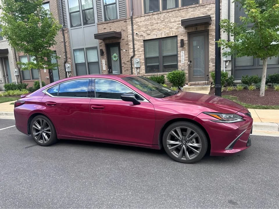 2019 Lexus ES 7th Gen - Image 4 of 5