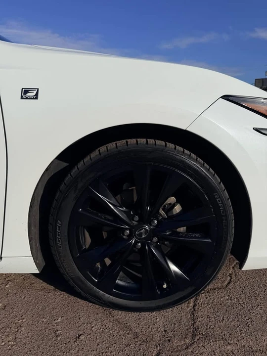 2019 Lexus ES 7th Gen - Image 7 of 12