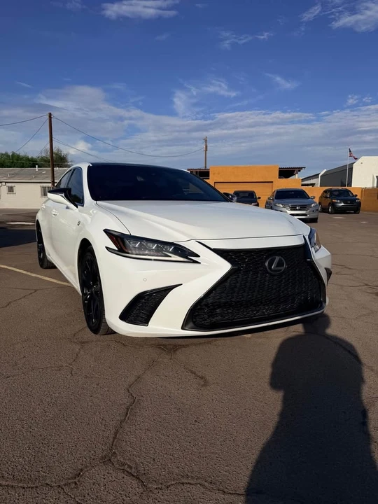 2019 Lexus ES 7th Gen - Image 8 of 12