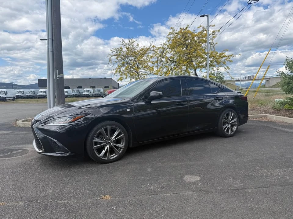 2019 Lexus ES 7th Gen - Image 4 of 12
