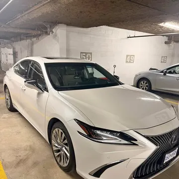 2019 Lexus ES 300h
