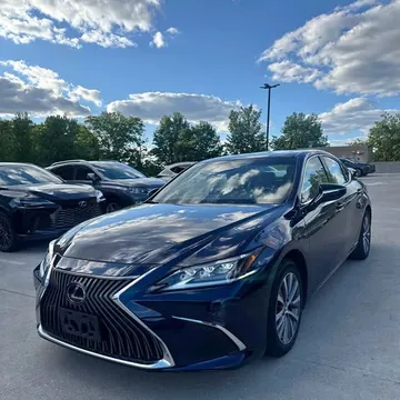 2019 Lexus ES 300H Luxury