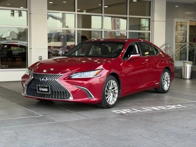 2019 Lexus ES 7th Gen - Image 2 of 21