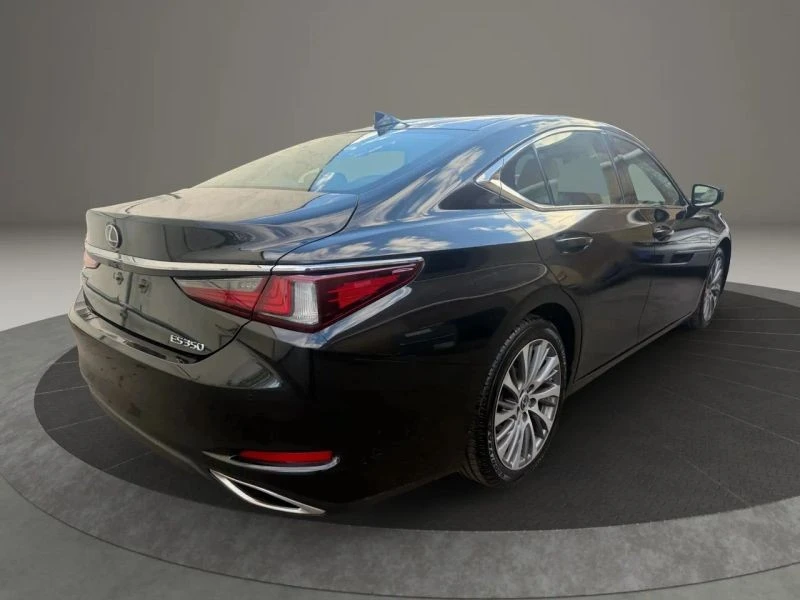 2019 Lexus ES 7th Gen - Image 5 of 12