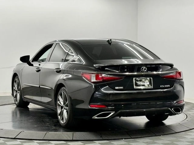2019 Lexus ES 7th Gen - Image 10 of 21