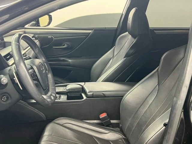 2019 Lexus ES 7th Gen - Image 6 of 7