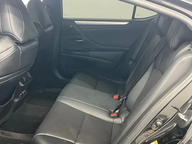 2019 Lexus ES 7th Gen - Image 7 of 7