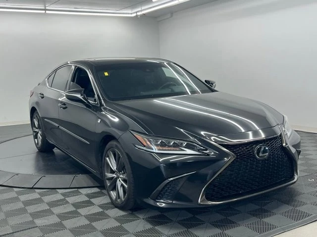 2019 Lexus ES 7th Gen - Image 2 of 7