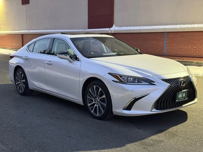 2019 Lexus ES 7th Gen - Image 4 of 12