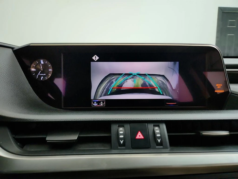 2019 Lexus ES 7th Gen - Image 21 of 21