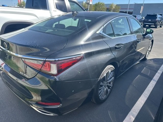 2019 Lexus ES 7th Gen - Image 4 of 14