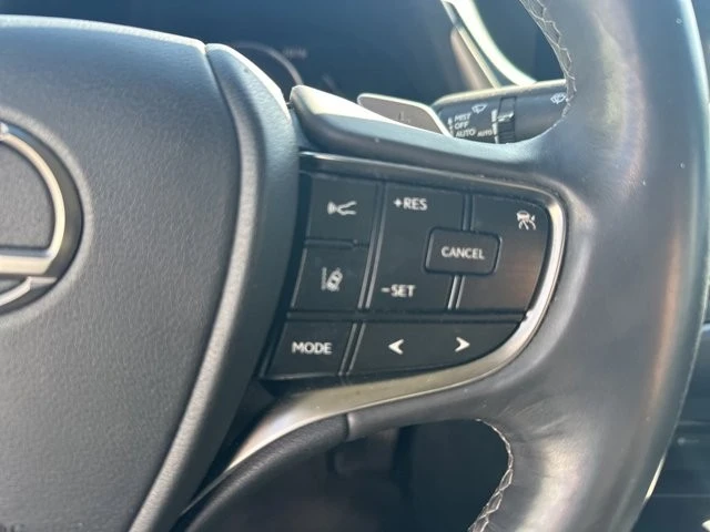2019 Lexus ES 7th Gen - Image 9 of 14