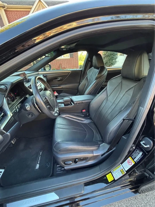 2019 Lexus ES 7th Gen - Image 3 of 10