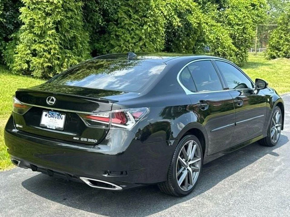 2019 Lexus GS 4th Gen - Image 16 of 20