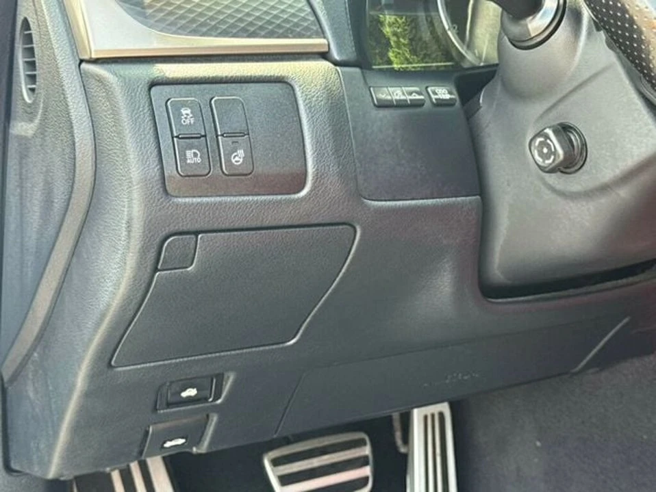 2019 Lexus GS 4th Gen - Image 19 of 20