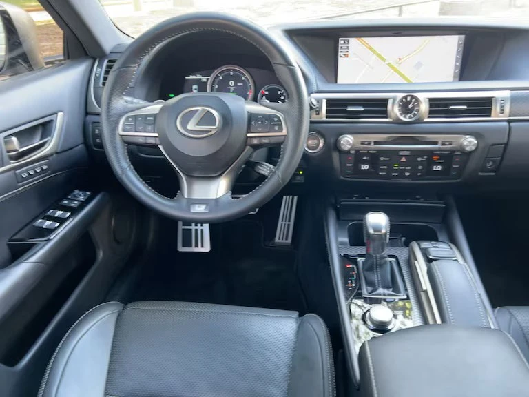 2019 Lexus GS 4th Gen - Image 9 of 11