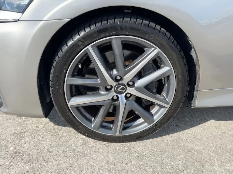 2019 Lexus GS 4th Gen - Image 11 of 11