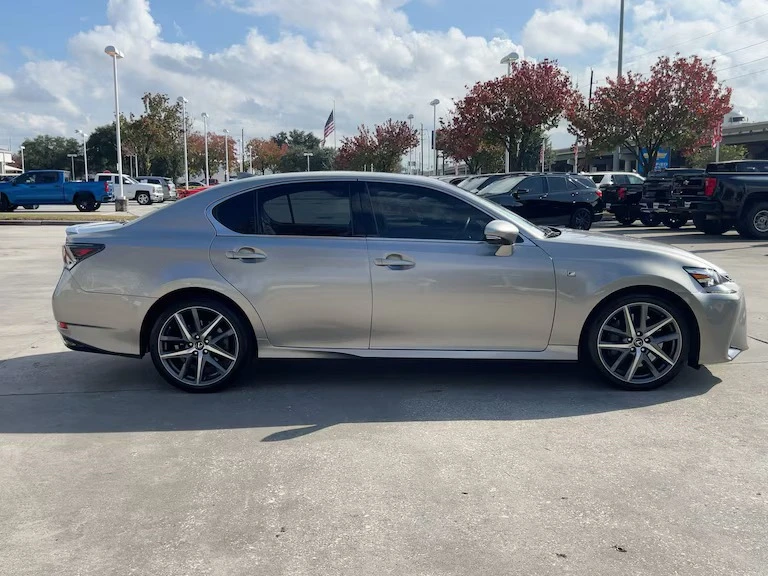 2019 Lexus GS 4th Gen - Image 4 of 11